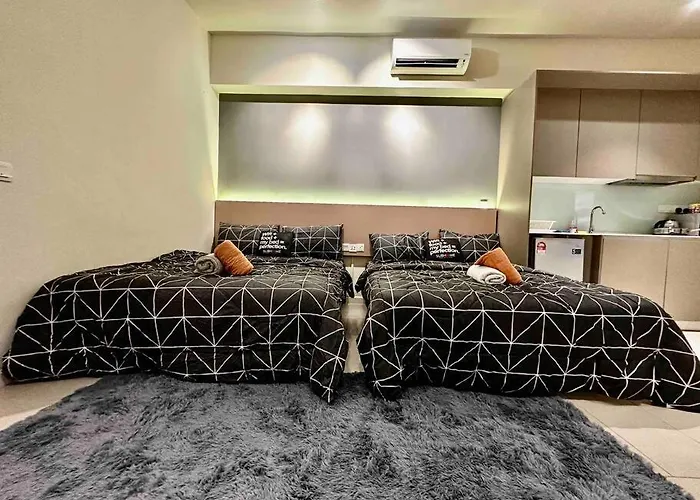 Luxury Stay-Tamarind Suite Cyber