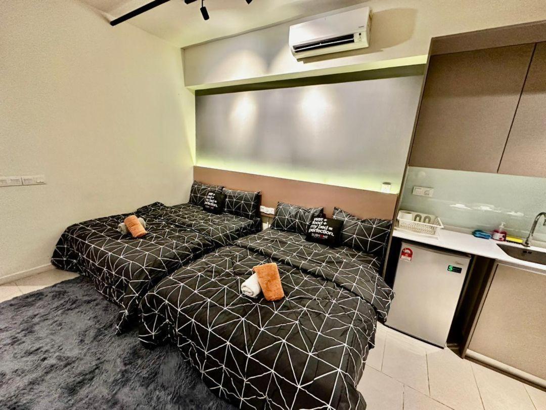 Luxury Stay-tamarind Cyber Apartment